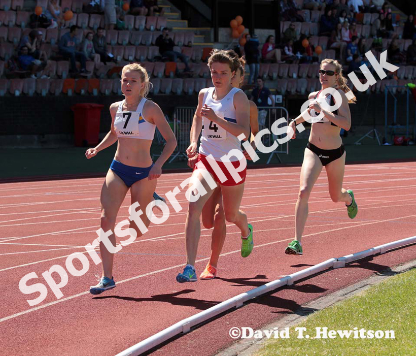 No 4 Emily Dudgeon (Edinburgh AC) and Jackie Fairchild (Trafford AC) lead the 800 metres during the UK Women's National League, Premier, Meadowbank, Edinburgh.